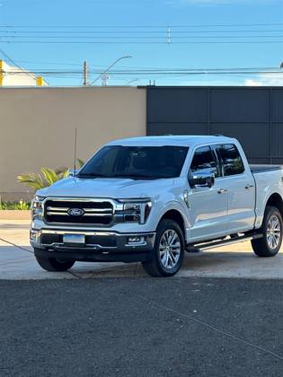 FORD F-150 5.0 V8 GASOLINA CD LARIAT FX4 AUTOMÁTICO